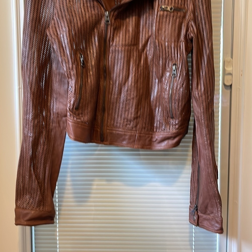 Jakett New York JOSEY PERFORATED VINTAGE LEATHER Jacket - Picture 6 of 9